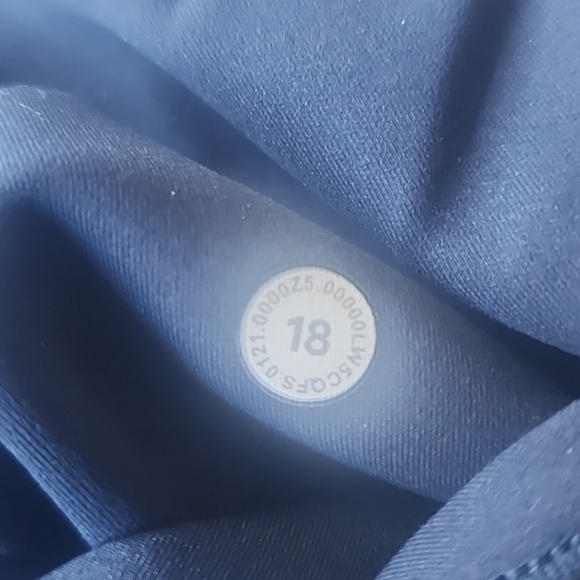 Lululemon invigorated hr tight 25” - Picture 4 of 5